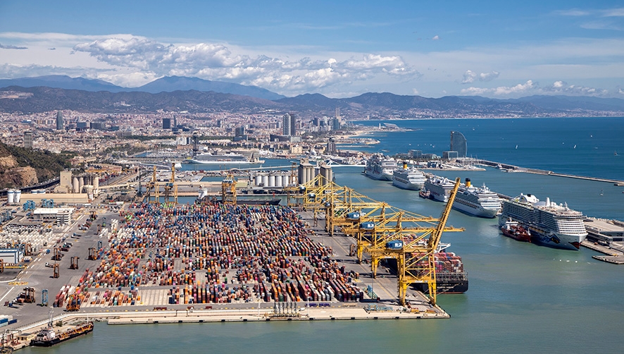 El tr&aacute;fico de contenedores crece un 18% en el Port de Barcelona