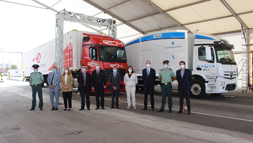 El Puerto de Barcelona estrena un nuevo esc&aacute;ner que permite realizar inspecciones "mucho m&aacute;s exhaustivas"