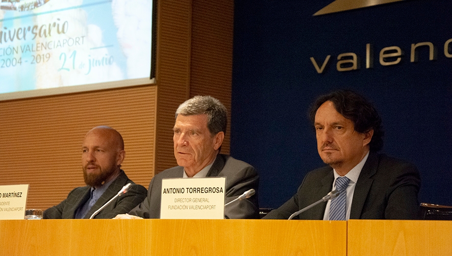 Mare Straetmans, Director de Transformaci&oacute;n Digital de la firma Van Oord, Aurelio Mart&iacute;nez, presidente de la APV y Antonio Torregrosa, director de la Fundaci&oacute;n Valenciaport.