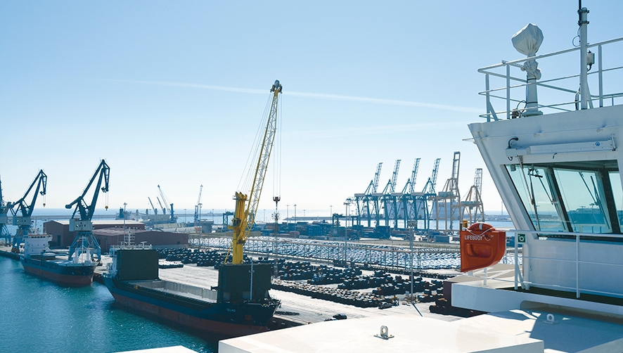 El GNL mantiene su escalada y empuja los tr&aacute;ficos del Puerto de Sagunto un 30%