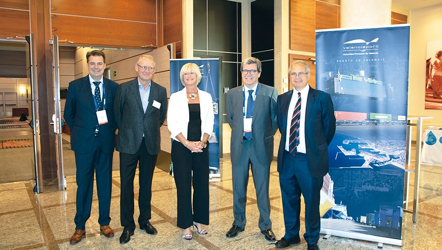 Ignacio Ballester, director general de MSC Espa&ntilde;a; Ole Schack, COO de LCL; Rachel White co-directora de Cool Logistics; Aurelio Mart&iacute;nez, presidente de la Autoridad Portuaria de Valencia y Alexander von Stempel, CEO de Cool Logistics. Fotos FV.