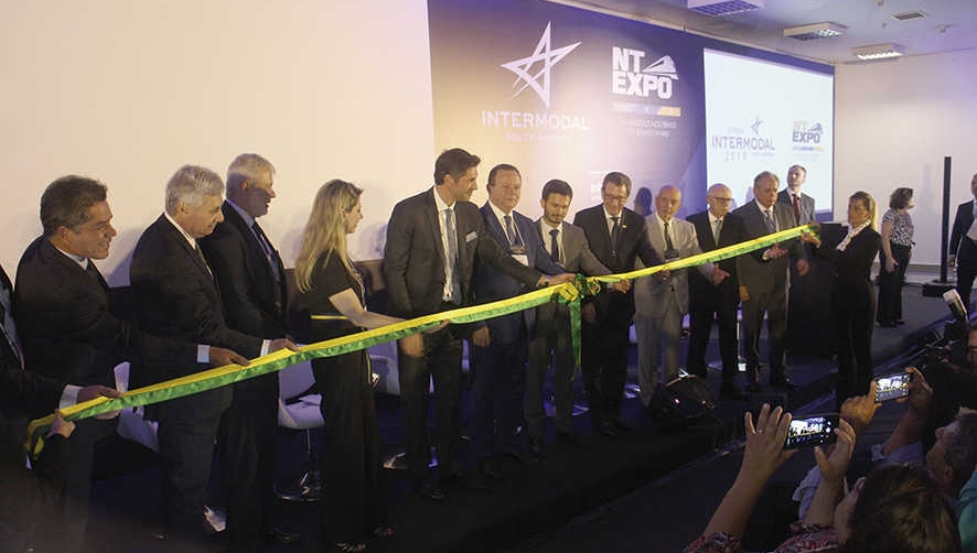 Brasil busca una estabilidad pol&iacute;tica que reactive la econom&iacute;a con el apoyo de la log&iacute;stica