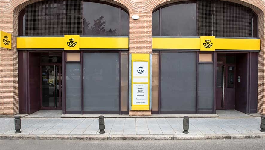 Correos vuelve a los resultados positivos con un beneficio de 4,7 millones en el primer trimestre.