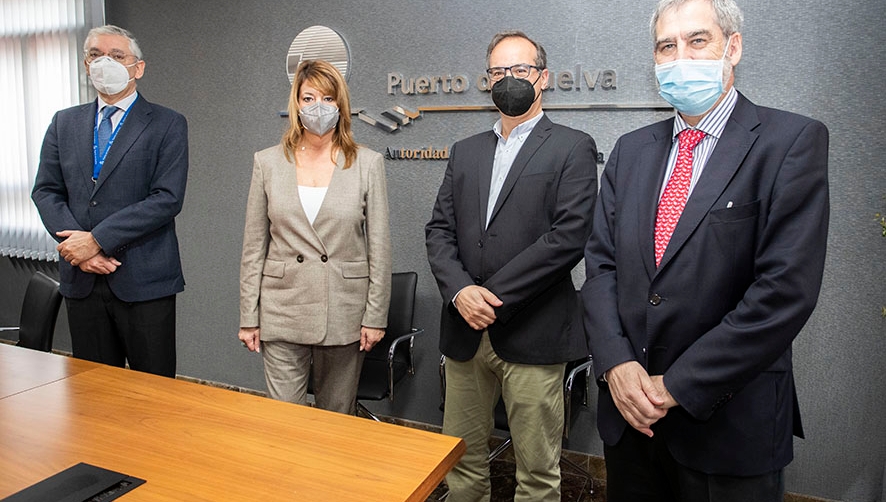 La AP de Huelva y Cepsa destacan la necesidad de tener una comunidad portuaria &quot;fuerte&quot;