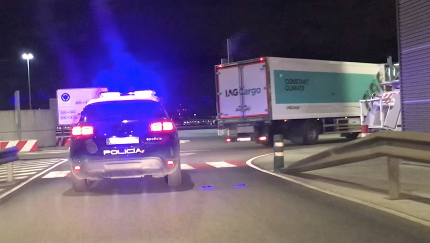 Aterriza en Espa&ntilde;a la primera gran remesa de vacunas contra el COVID-19