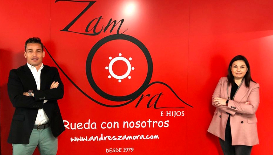 Andr&eacute;s Zamora, CEO de Andr&eacute;s Zamora e Hijos S. A., y Cristina Plumed, presidenta de la Asociaci&oacute;n de Empresarios del Camp de Morvedre (ASECAM).