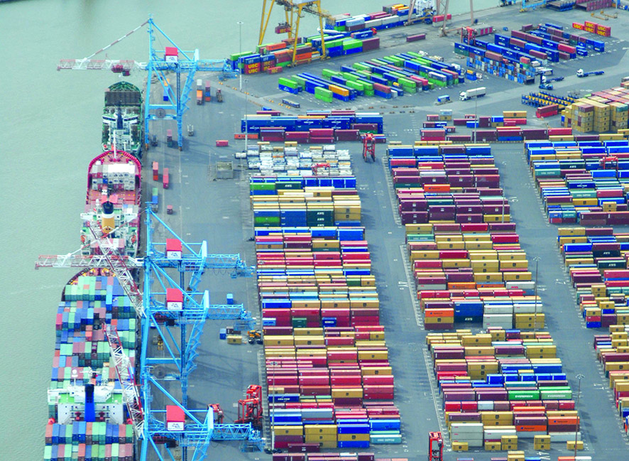 Liebherr Container Cranes suministrar&aacute; dos nuevas STS para las instalaciones de Peel Ports Group en el Puerto de Liverpool.