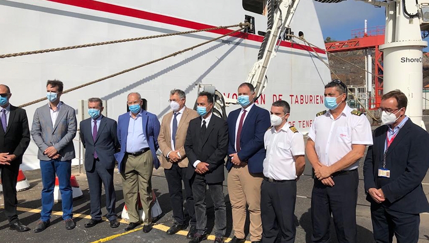 Naviera Armas estrena el sistema cold ironing en La Gomera