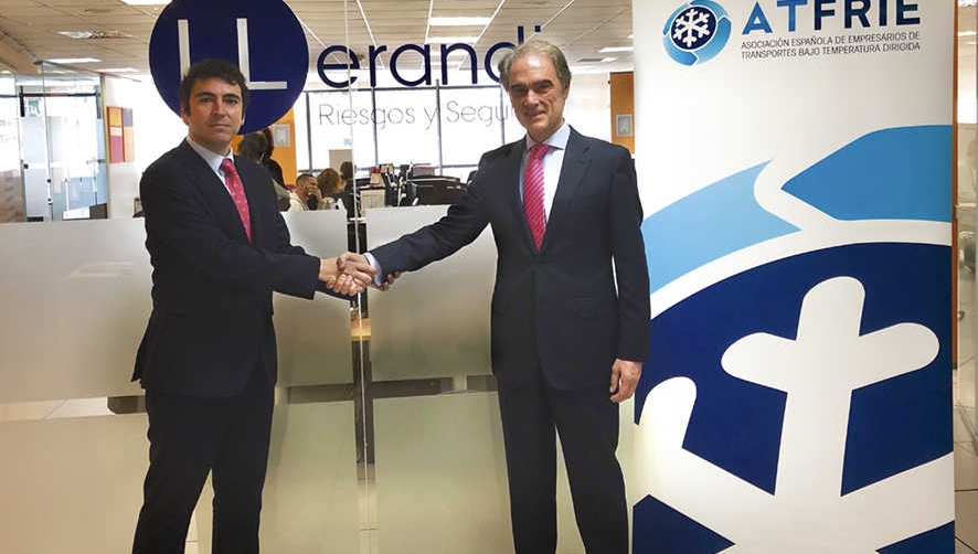 Jorge Llerandi, presidente de Llerandi (derecha), y Juan Manuel Sierra, secretario general de ATFRIE.