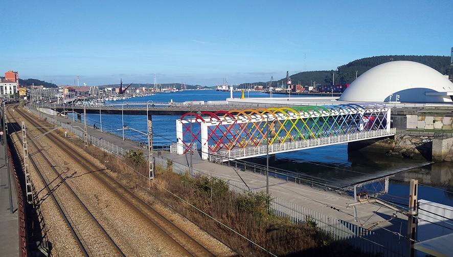 Los graneles l&iacute;quidos y la mercanc&iacute;a general impulsan los tr&aacute;ficos del Puerto de Avil&eacute;s