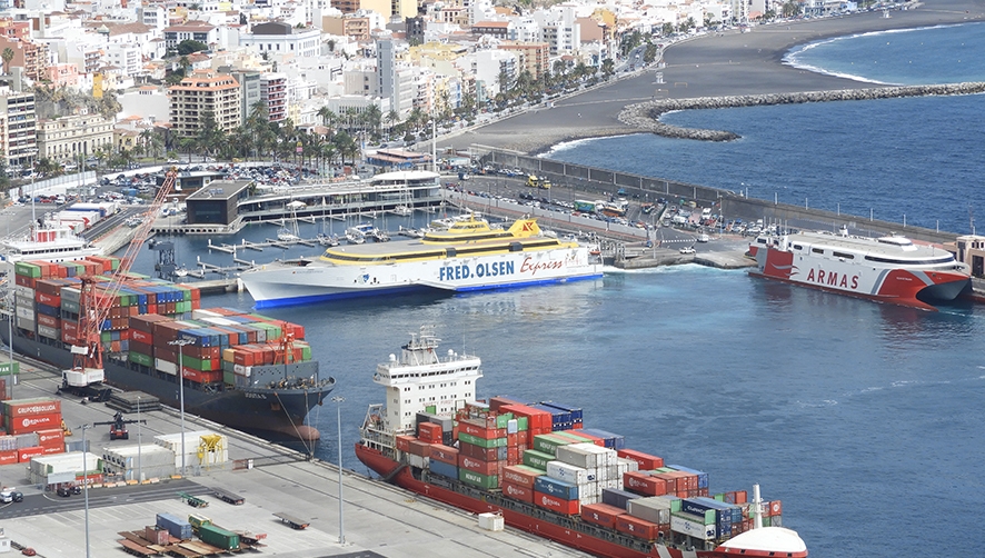 Autorizaci&oacute;n administrativa parking desmontable puerto de La Palma_Autoridad Portuaria de Santa Cruz de Tenerife.