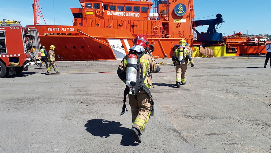 El protagonista fue el remolcador &ldquo;Punta Mayor&rdquo; de Salvamento Mar&iacute;timo.