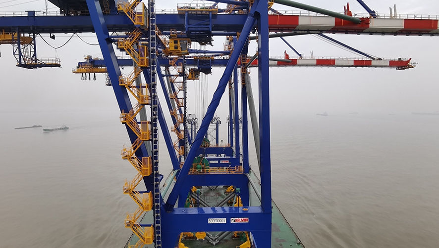 La terminal mexicana IPM&nbsp;Altamira adquiere cinco gr&uacute;as Kalmar