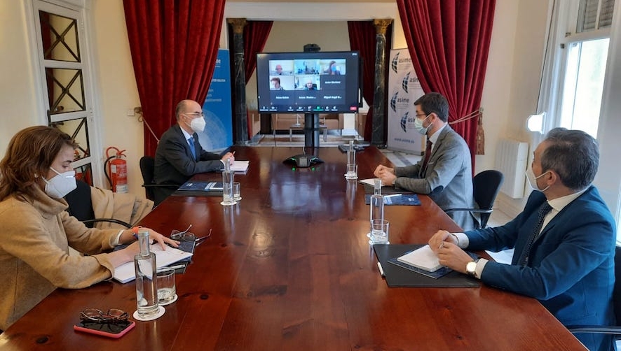 Puerto de Vigo y ASIME defienden la necesidad de &quot;ampliar espacios portuarios&quot;