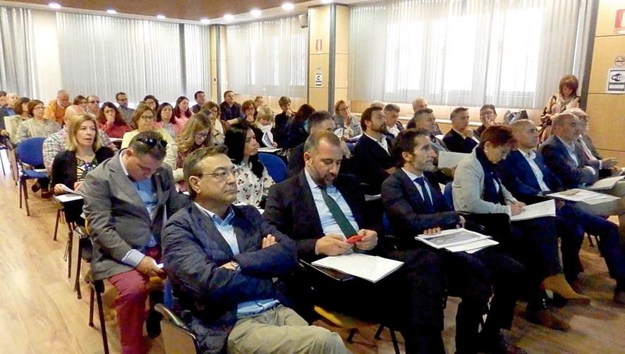 PortCastell&oacute; presenta sus conexiones con m&aacute;s de 101 pa&iacute;ses a 45 empresarios de Teruel
