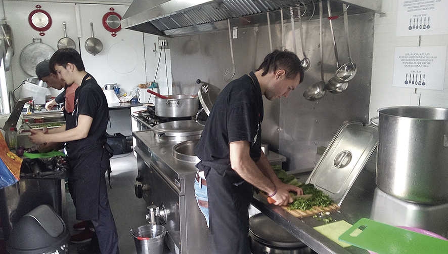 Estibadores de los Puertos de Las Palmas colaboran con Movil Kitchen