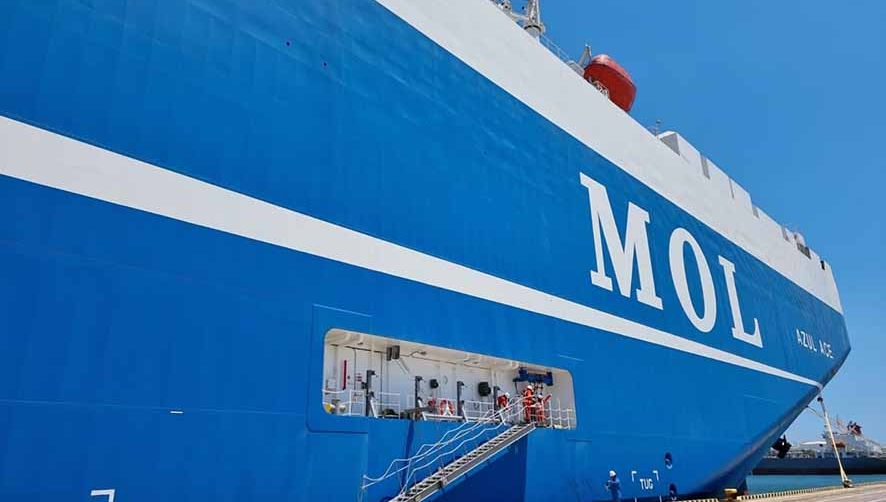 Transcoma consigna el car carrier "Azul Ace" en su escala en el Port de Barcelona