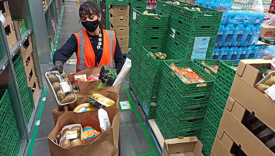 Llega a Barcelona la entrega Amazon Fresh para clientes Prime