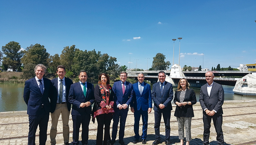 La Junta de Andaluc&iacute;a impulsa la integraci&oacute;n del puerto de Sevilla en la ciudad