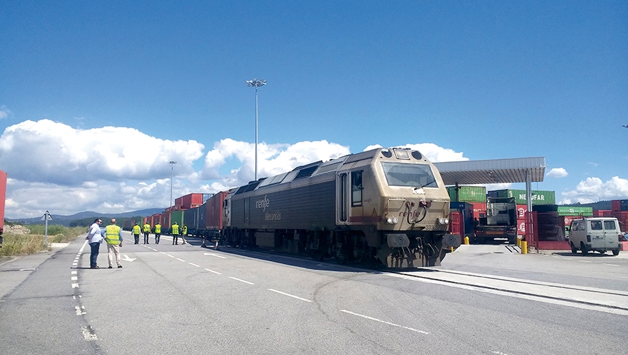 Boluda concluye en Vilagarc&iacute;a la primera operativa ferroportuaria hasta Ferrazo