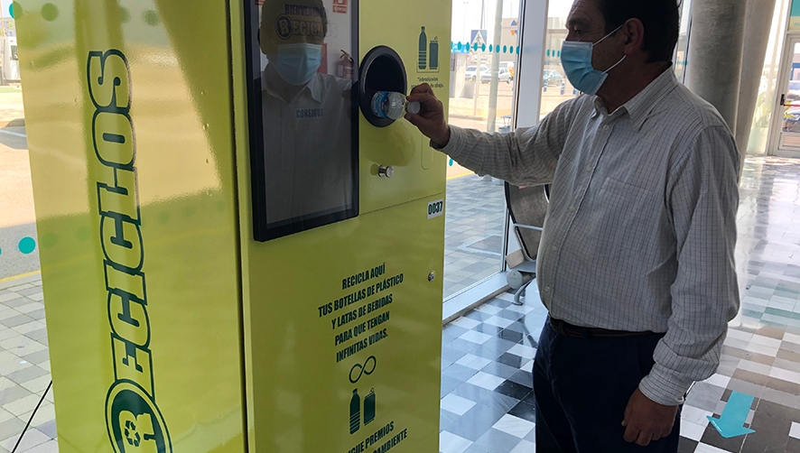 Bale&agrave;ria fomenta el reciclaje en sus estaciones de Valencia y Denia
