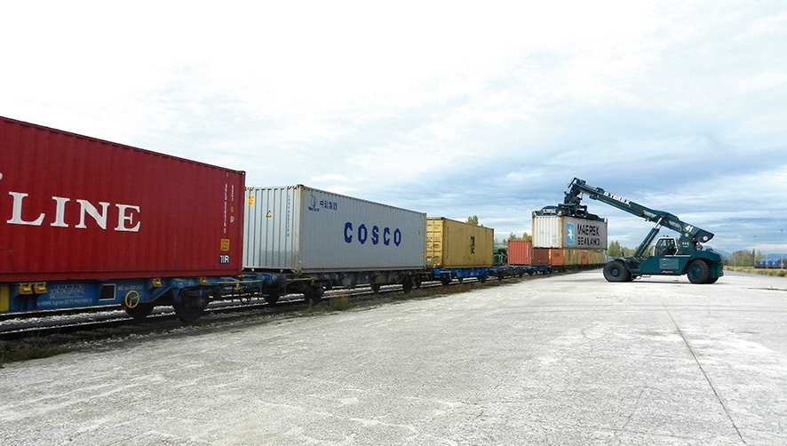 Adif licita el arrendamiento en la Terminal de Mercanc&iacute;as de Noain de una parcela de 1.800 m2