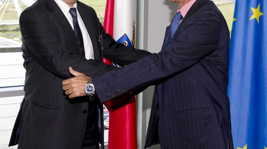 Gonz&aacute;lez expone al Gobierno c&aacute;ntabro sus prioridades al frente de la AP de Santander