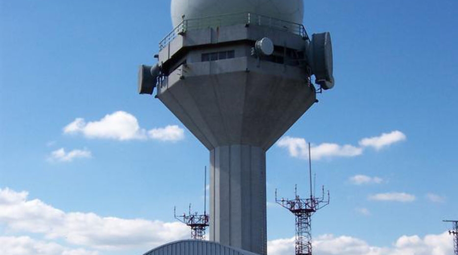 ENAIRE invertir&aacute; 2,7 millones de euros en 2016 en la vigilancia del tr&aacute;fico a&eacute;reo