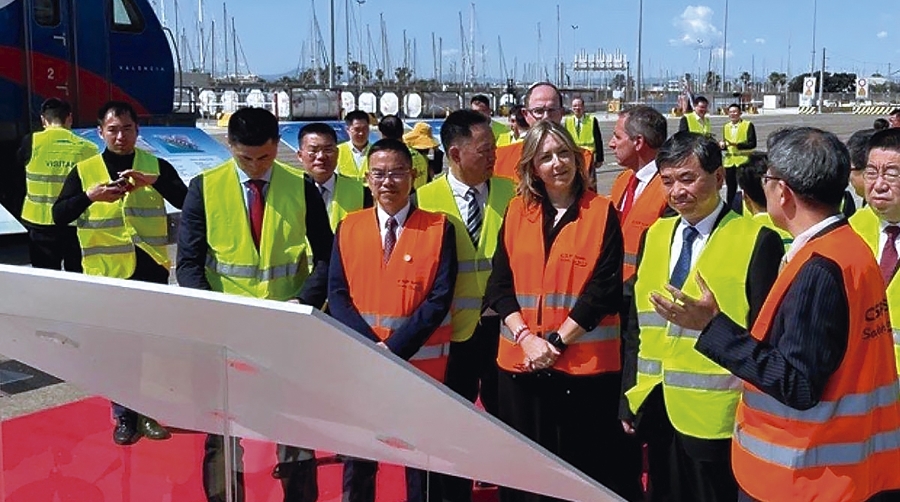 La delegación de Fujian visitó las instalaciones de CSP Iberian Valencia Terminal.