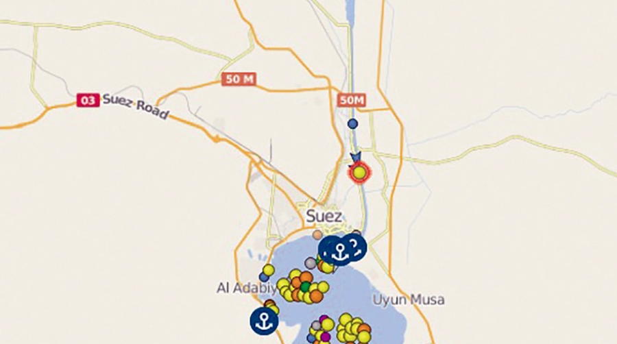 Canal de Suez: cerrado hasta nuevo aviso