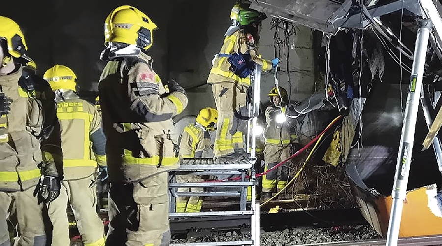 El accidente de Rodalíes es el segundo en 48 horas en la red ferroviaria. Foto Bombers.