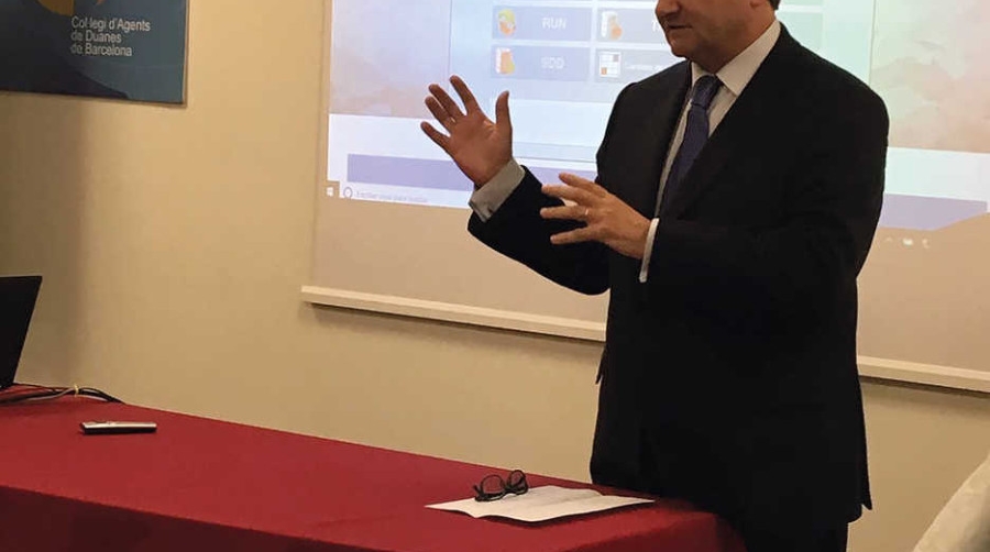 La aplicaci&oacute;n Virtual DUA presenta sus novedades en el COACAB