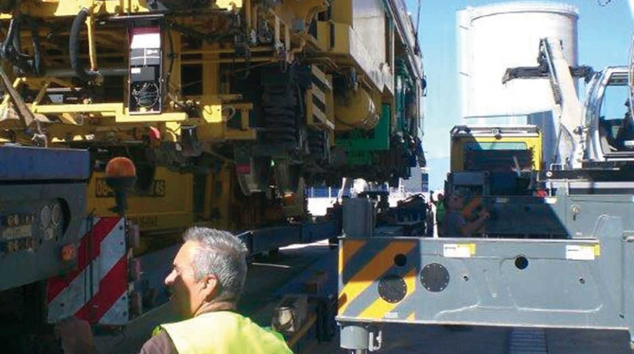 TMS comienza hoy un embarque especial de maquinaria en Alicante
