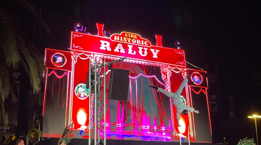 Port de Barcelona enciende las luces de su feria navideña