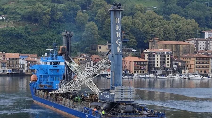 BERGÉ incorpora dos nuevas grúas de gran tonelaje en el Puerto de Pasaia