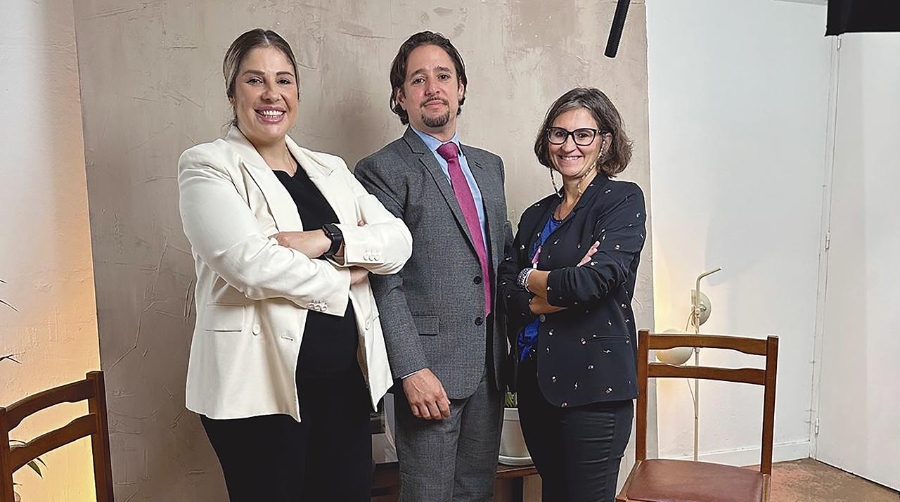 Verónica Rodríguez, directora de Marketing de CargoON; Maximiliano Martín Vallvé, jefe de Ventas de CargoON; y Nuria Fuentes, responsable de Comunicación para el mercado ibérico.