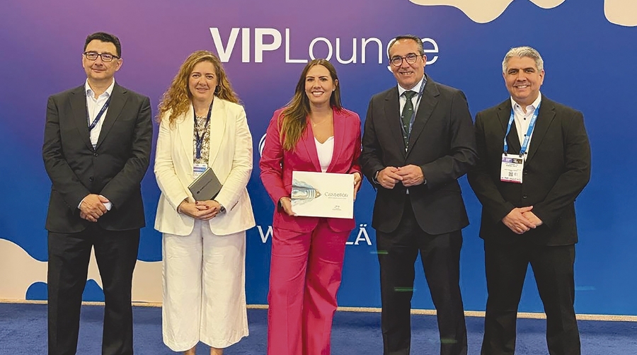 Un momento de la firma del acuerdo en el marco de Seatrade Cruise Global.