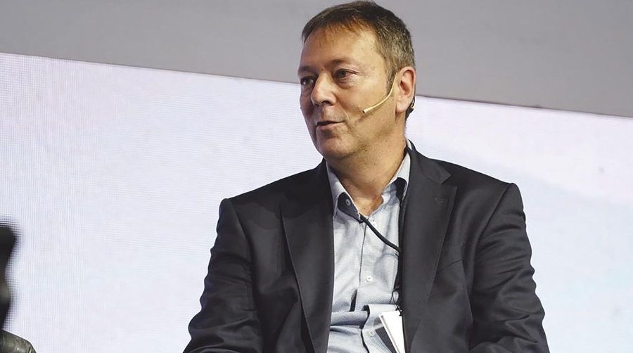 Joaquín Costa sustituye a Eugenio Vila, que ha desarrollado esta función durante 12 años en representación de Henkel.
