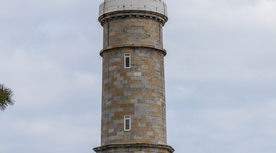 Gran acogida de las visitas guiadas a la torre del Faro de Cabo Mayor de Santander