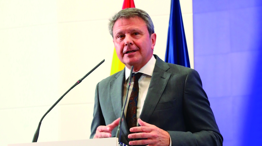 Santano no se ha comprometido con ninguna fecha de reapertura del túnel de Rubí.