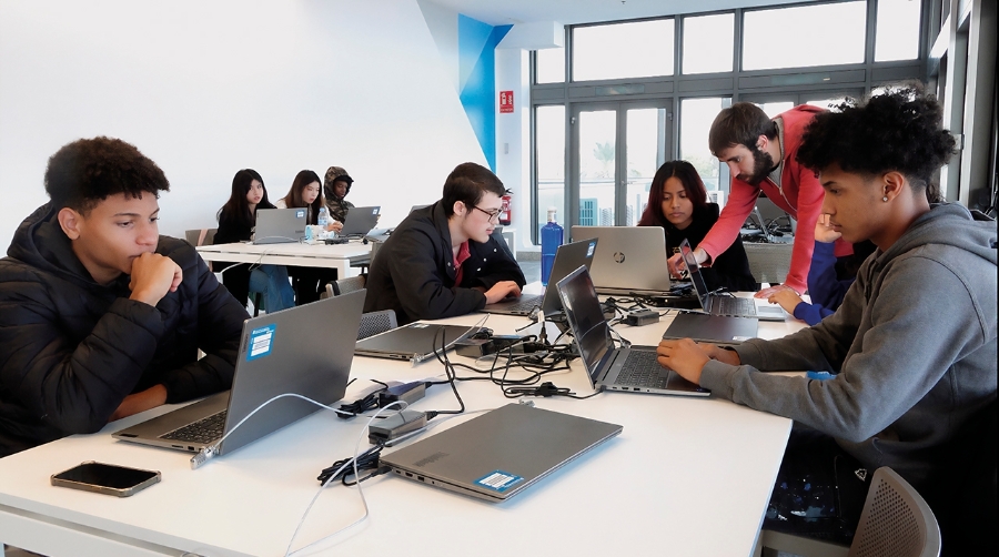 <b>Formación, impulso estratégico de la competitividad portuaria</b>