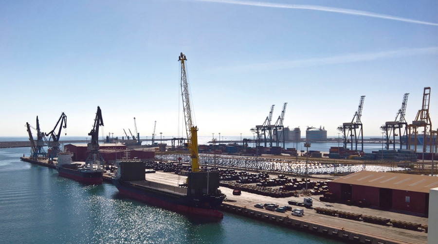 Adif avanza en la construcci&oacute;n del acceso ferroviario al puerto de Sagunto