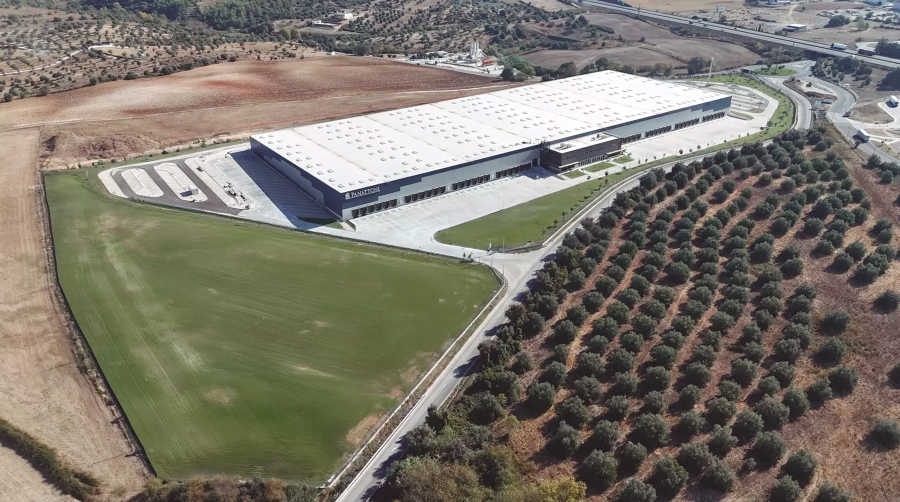 La cadena multinacional de supermercados SPAR alquila 17.902 m², el 50% del Panattoni Park de Santarém.