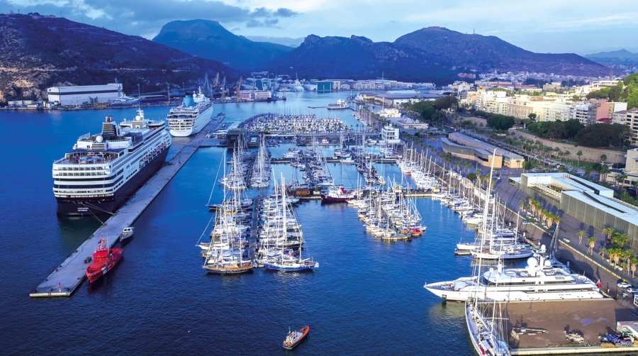 El Puerto de Cartagena espera cerrar el año con 250.000 cruceristas.
