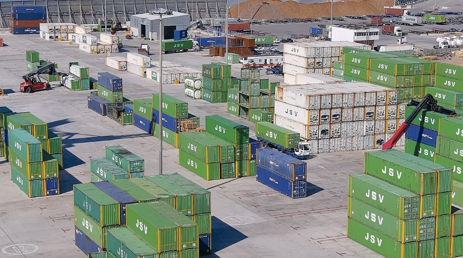 En los últimos años, la empresa ha acometido importantes inversiones, como la construcción de su propia terminal portuaria en Alicante.