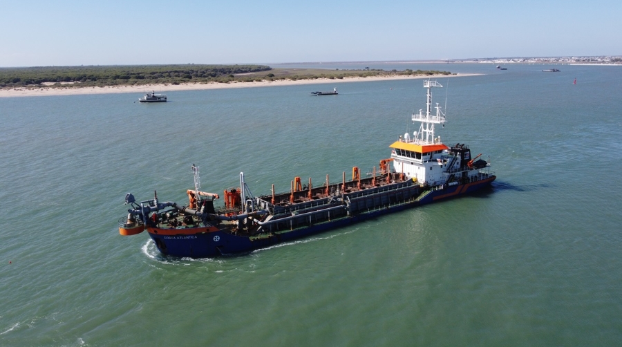 El Puerto de Sevilla inicia el dragado de mantenimiento en la Eurovía del Guadalquivir