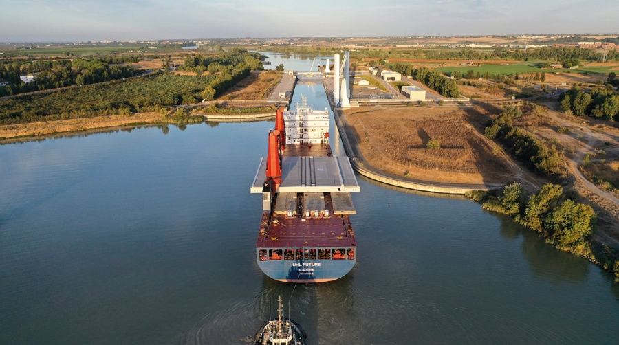 La carga de proyecto es un tr&aacute;fico estrat&eacute;gico y, por ello, la APS est&aacute; mejorando el muelle de Armamento.