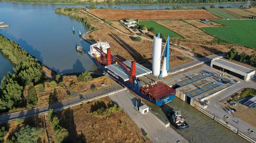 En 2020, la APS ha constatado que est&aacute; aumentando el tama&ntilde;o medio de los buques que entran en el Puerto de Sevilla.