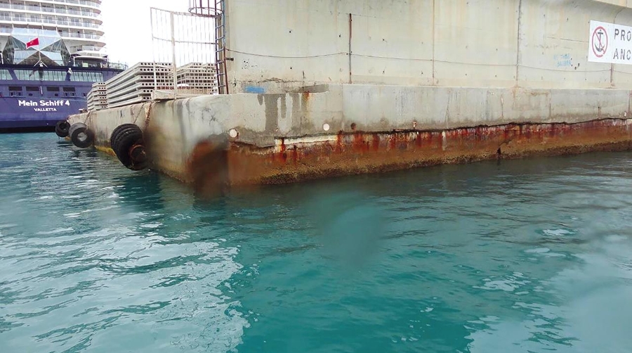 La AP de Baleares inicia las obras de rehabilitación del dique del Botafoc en el Puerto de Ibiza