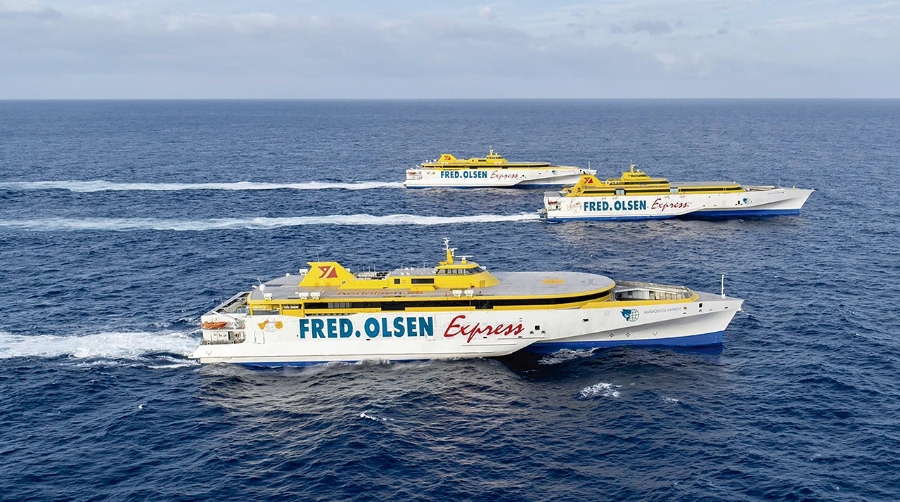 Fred. Olsen Express cumple 52 años acercando Canarias